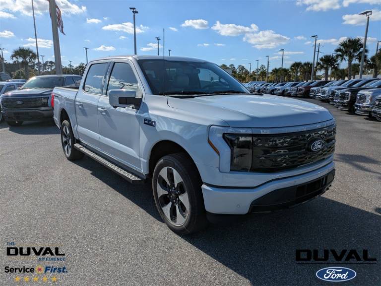 2025 Ford F-150 Lightning Platinum