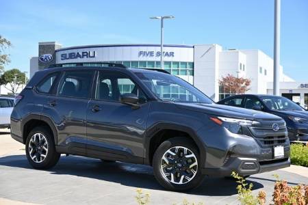 2025 Subaru Forester Base