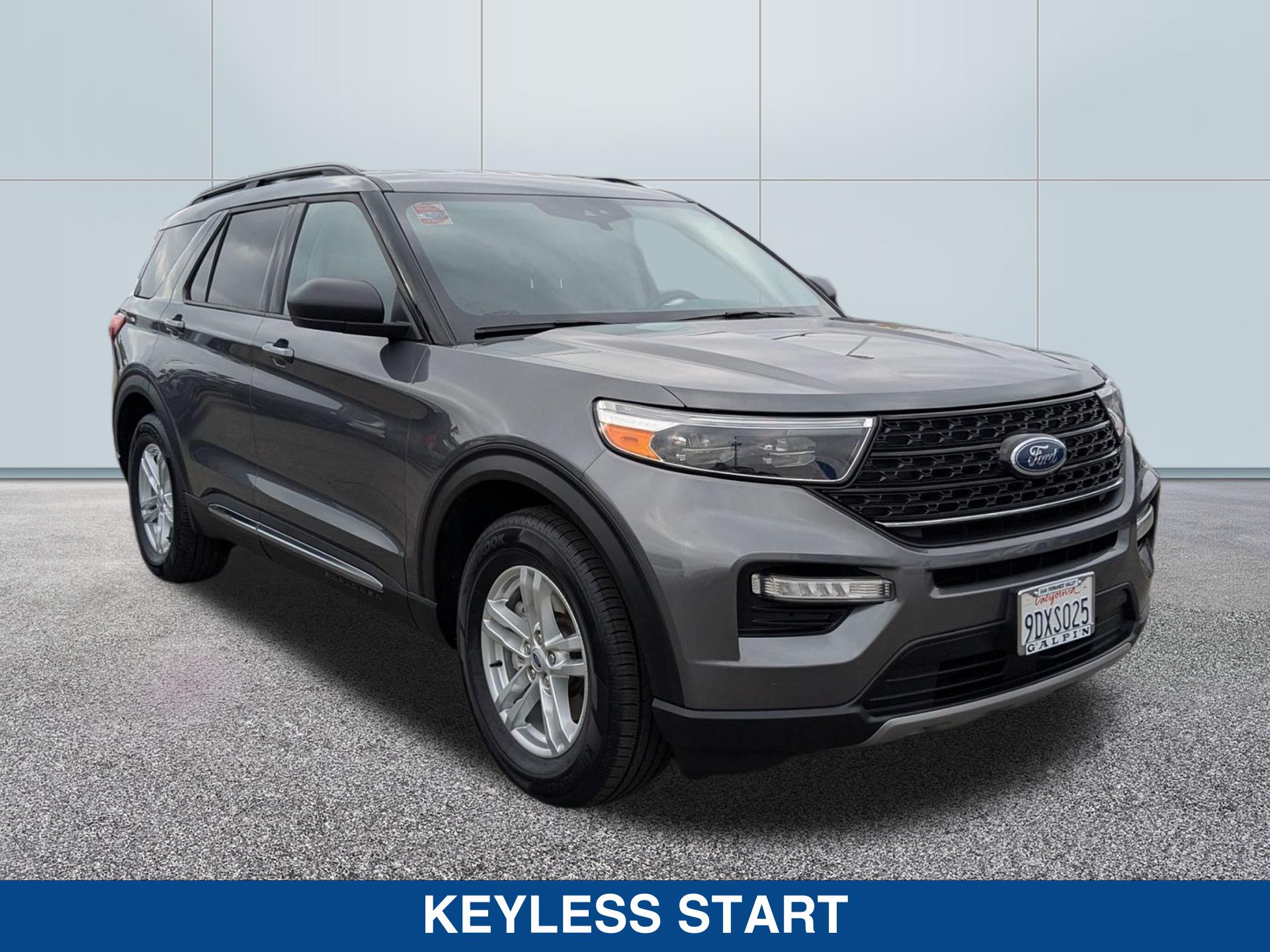 2022 Ford Explorer XLT photo 3