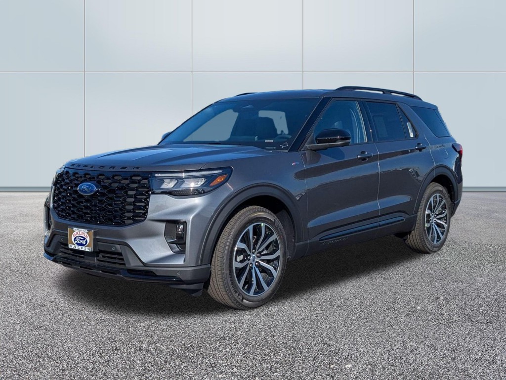 2025 Ford Explorer ST Line