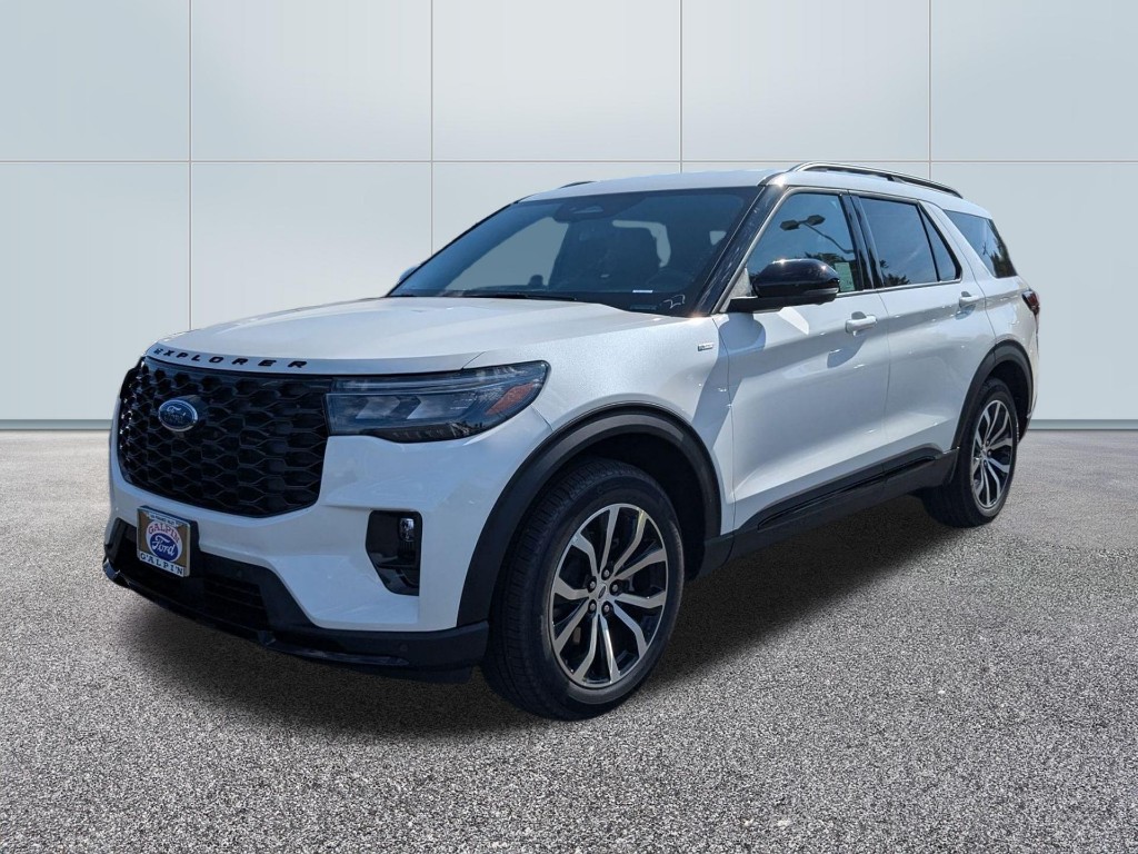 2025 Ford Explorer ST Line