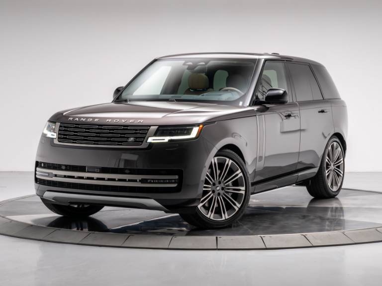 2025 Land Rover Range Rover P530 SE