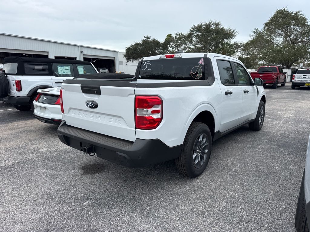 2025 Ford Maverick XLT photo 2