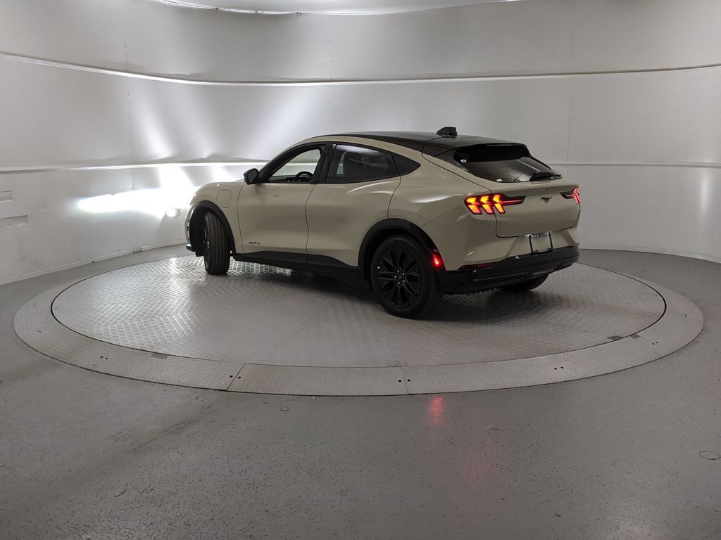 2025 Ford Mustang Mach-E Premium photo 2