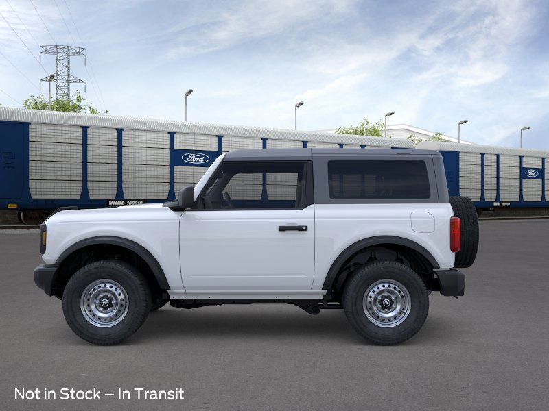 2025 Ford Bronco Base photo 3