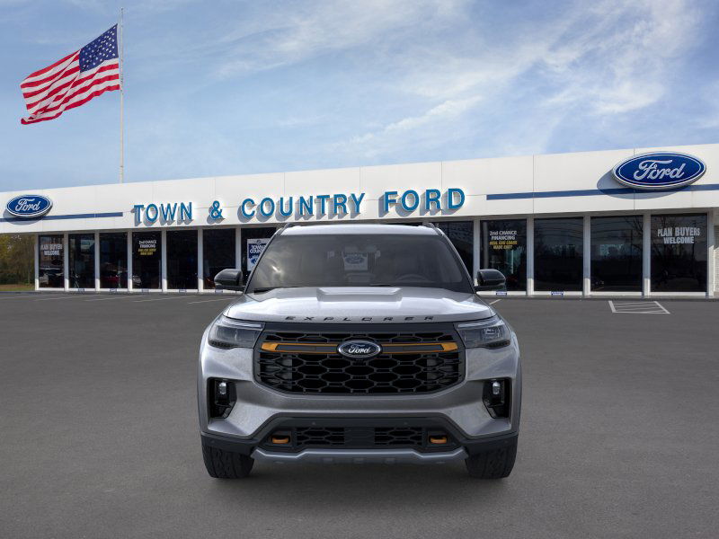 2026 Ford Explorer photo 2