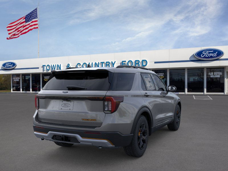 2026 Ford Explorer photo 3