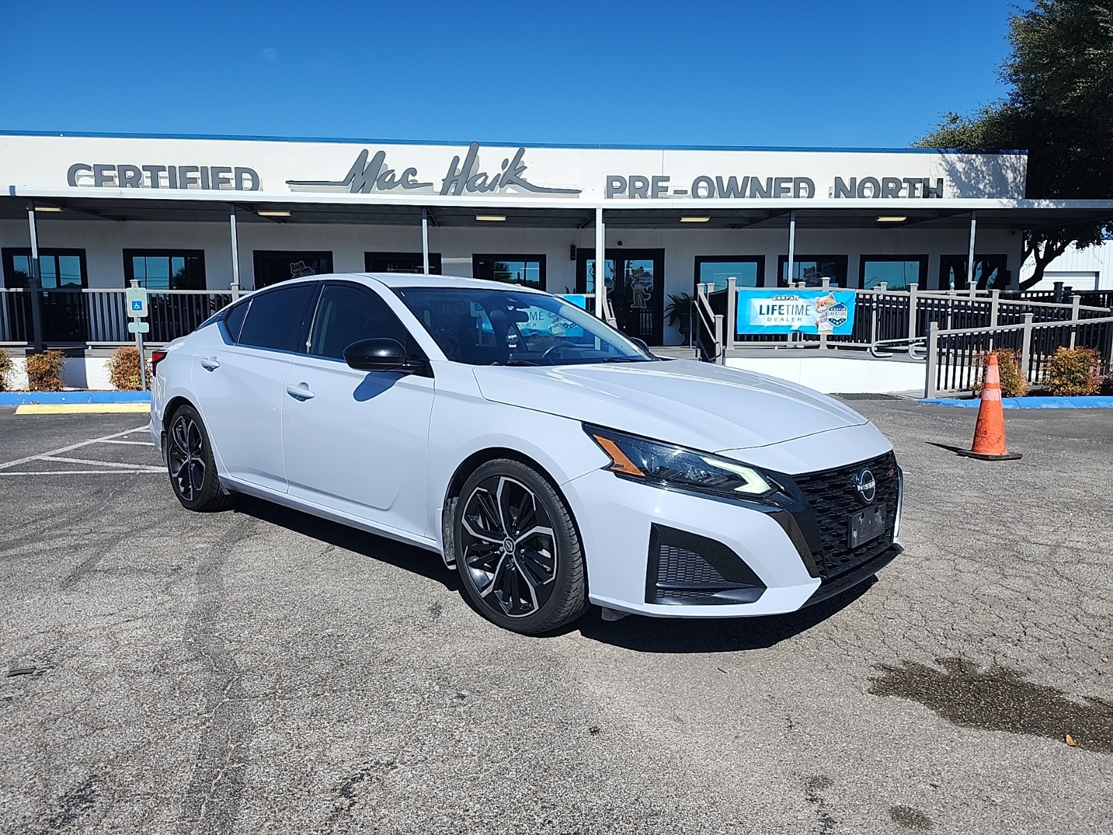 2023 Nissan Altima SR