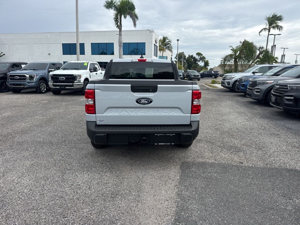 2025 Ford Maverick XLT photo 3