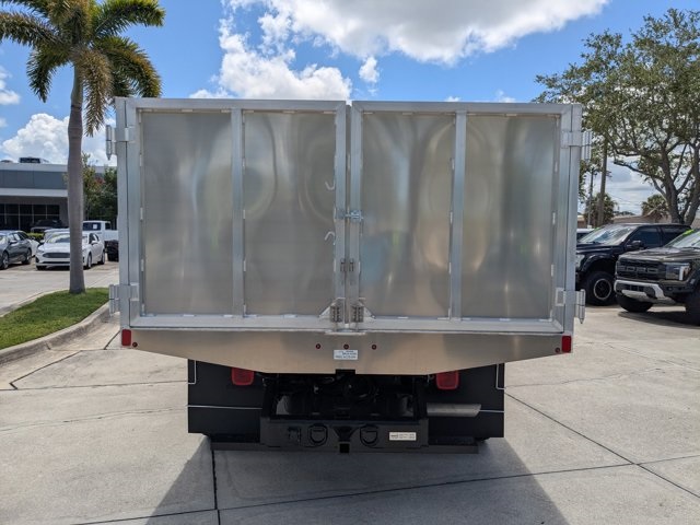 2025 Ford F-450 photo 2