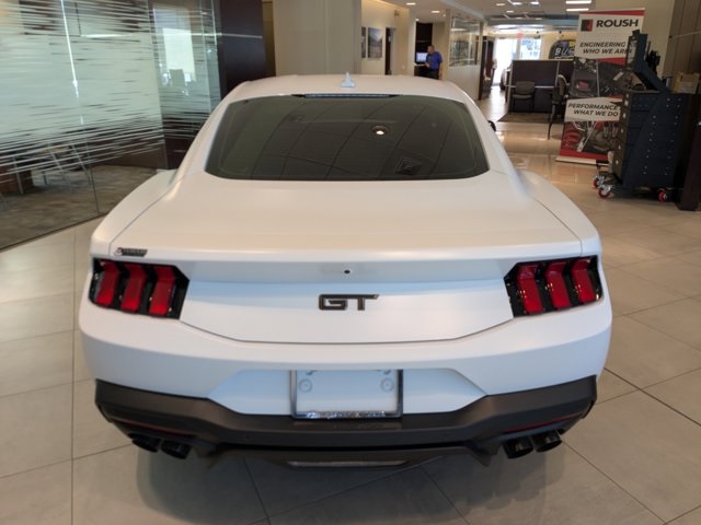 2025 Ford Mustang GT Premium photo 3