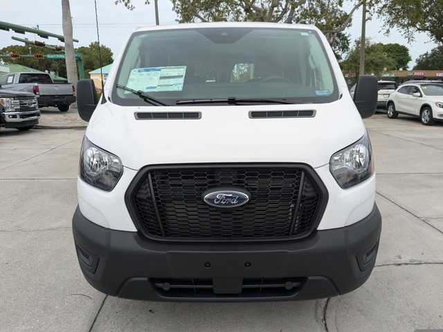2025 Ford Transit photo 4