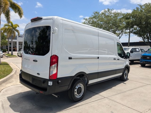 2025 Ford Transit photo 3