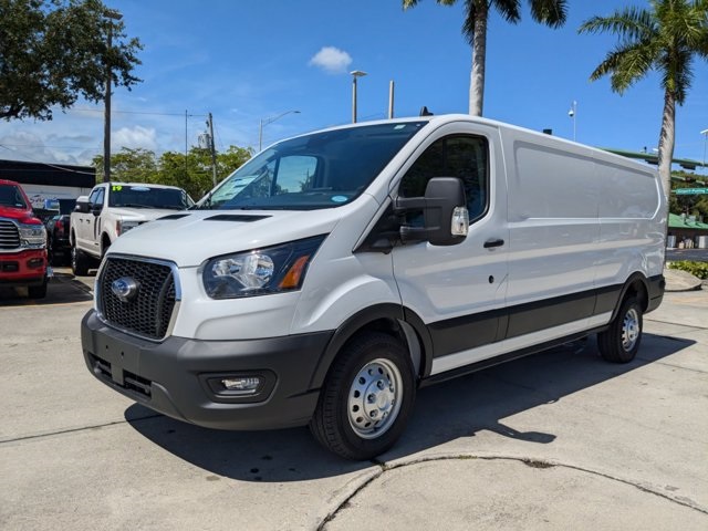 2024 Ford Transit photo 4