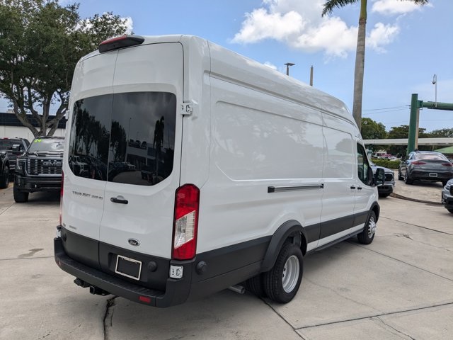 2025 Ford Transit photo 3