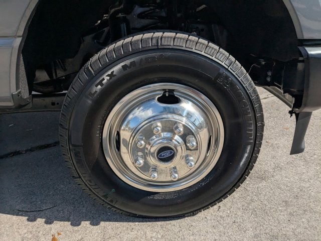 2024 Ford F-350 photo 4