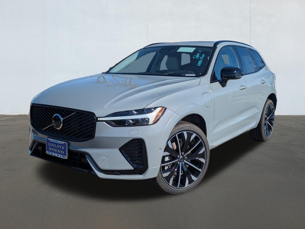 2026 Volvo XC60 Plug-In Hybrid T8 Ultra