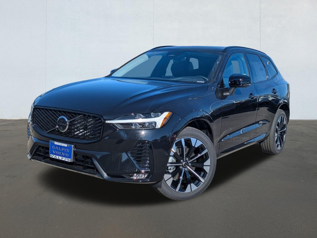 2026 Volvo XC60 B5 Plus