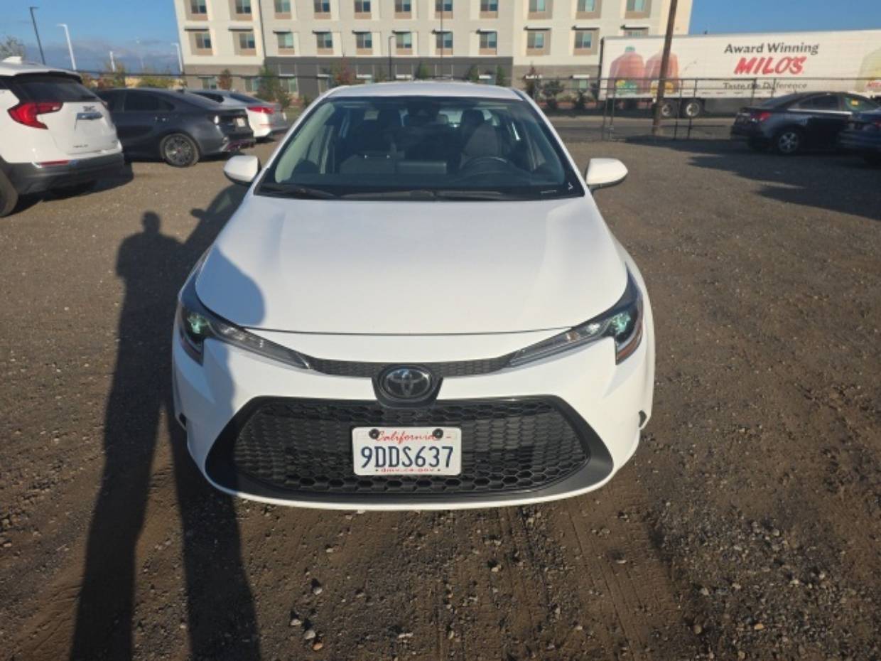 Used 2022 Toyota Corolla LE with VIN 5YFEPMAE6NP378890 for sale in Northfield, Minnesota