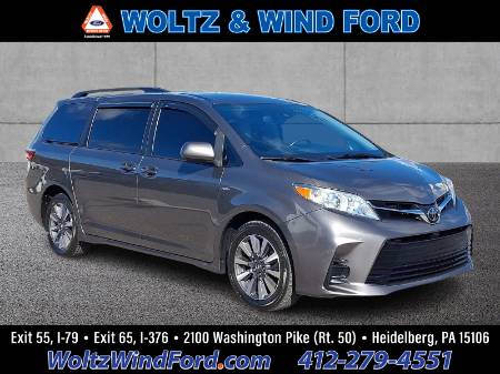 2018 Toyota Sienna LE 7-Passenger