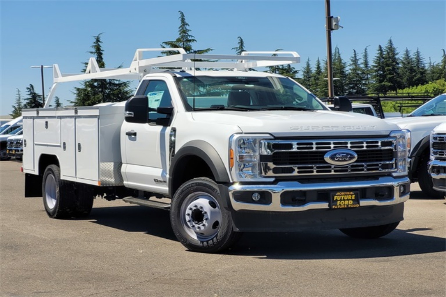2026 Ford F-450 Super Duty Chassis Cab XL's photo