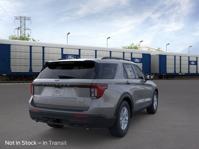2026 Ford Explorer photo 4