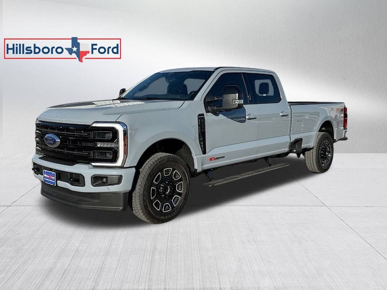 2026 Ford F-350 Super Duty Platinum's photo