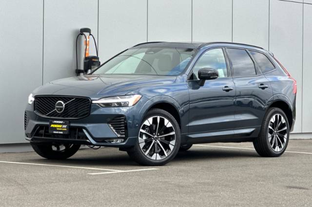 2026 Volvo XC60 B5 Plus