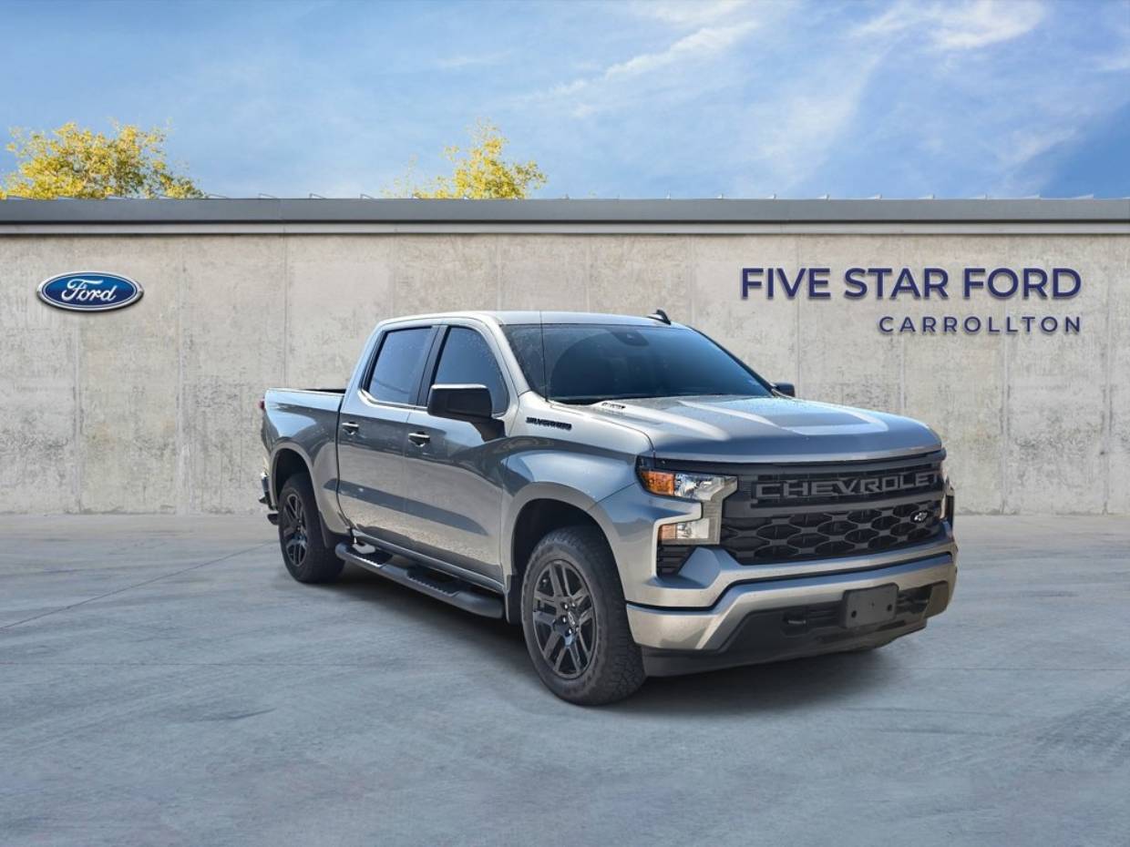 2025 Chevrolet Silverado 1500 Custom's photo