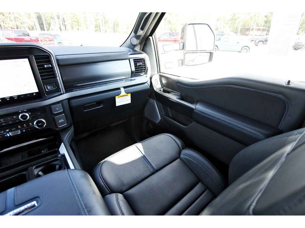 2026 Ford F-250 photo 4