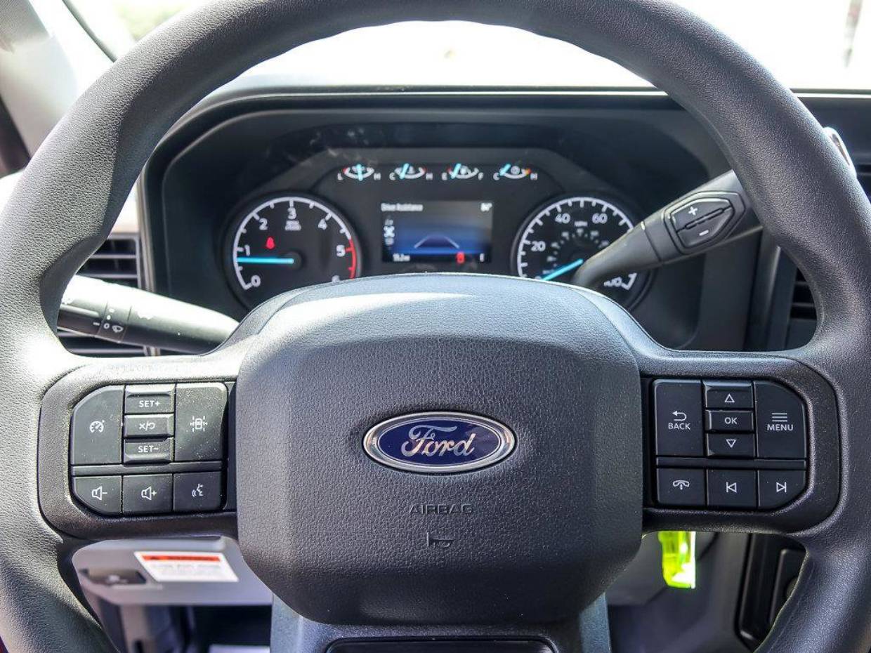 2025 Ford F-450 Super Duty Chassis Cab XL - Photo 12