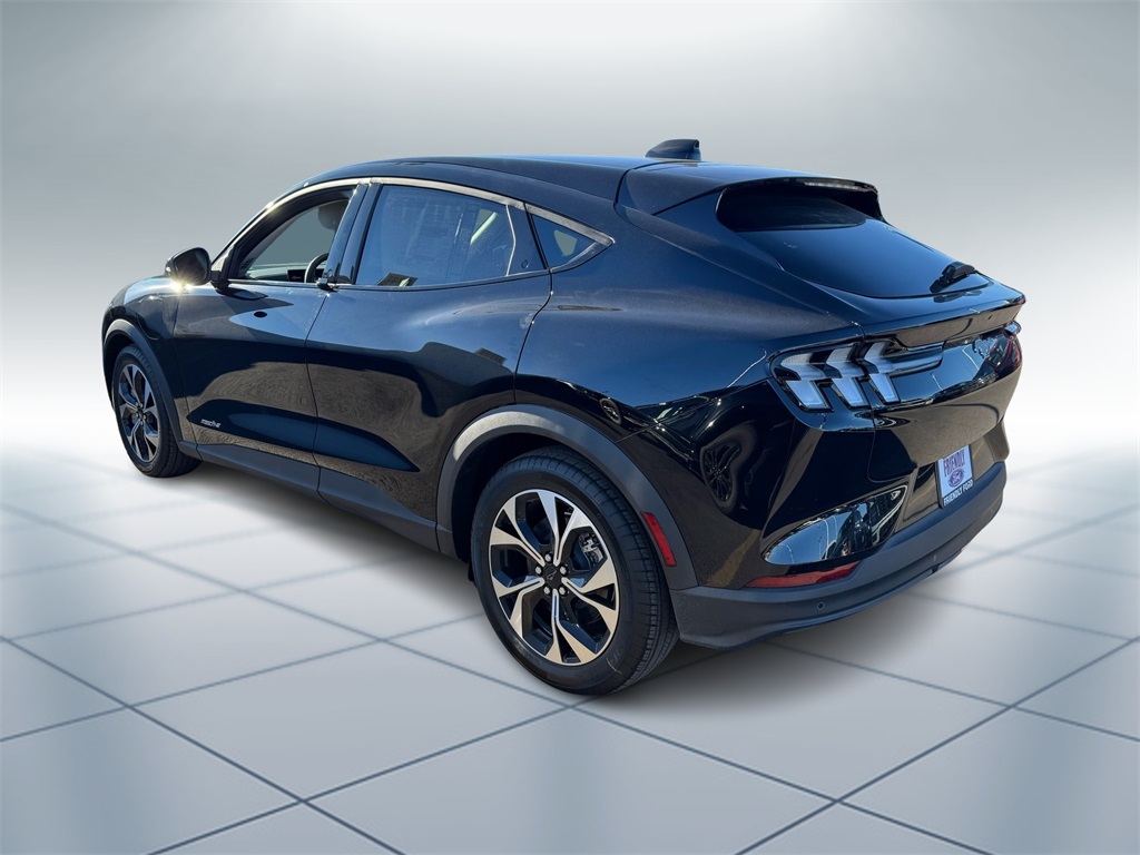 2025 Ford Mustang Mach-E Select photo 2