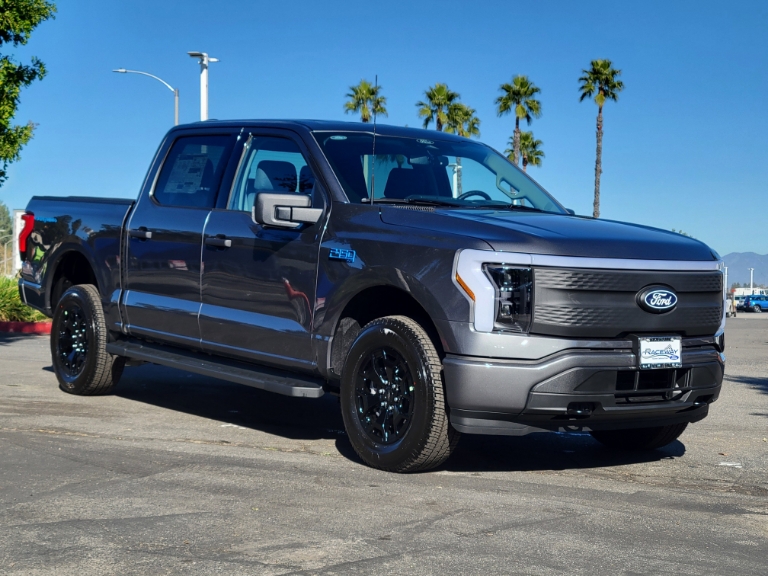 2025 Ford F-150 Lightning XLT