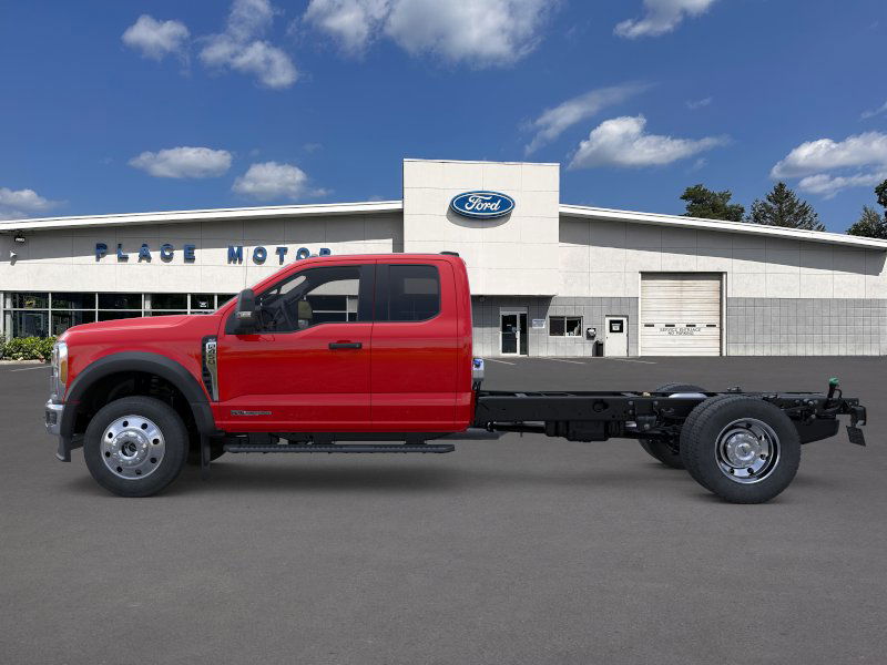 2026 Ford F-450 photo 3