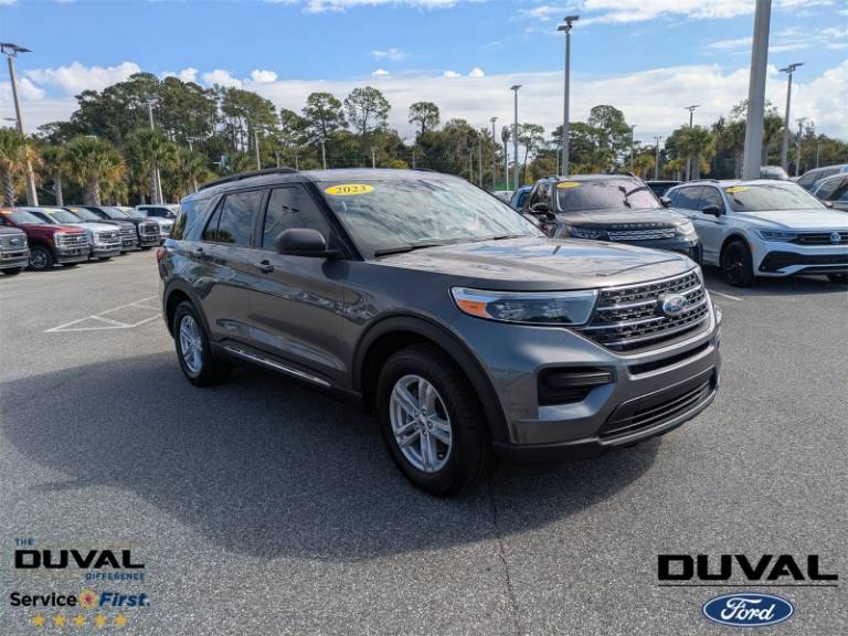 2023 Ford Explorer XLT
