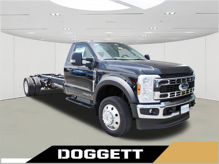 2025 Ford Super Duty F-550 DRW XLT