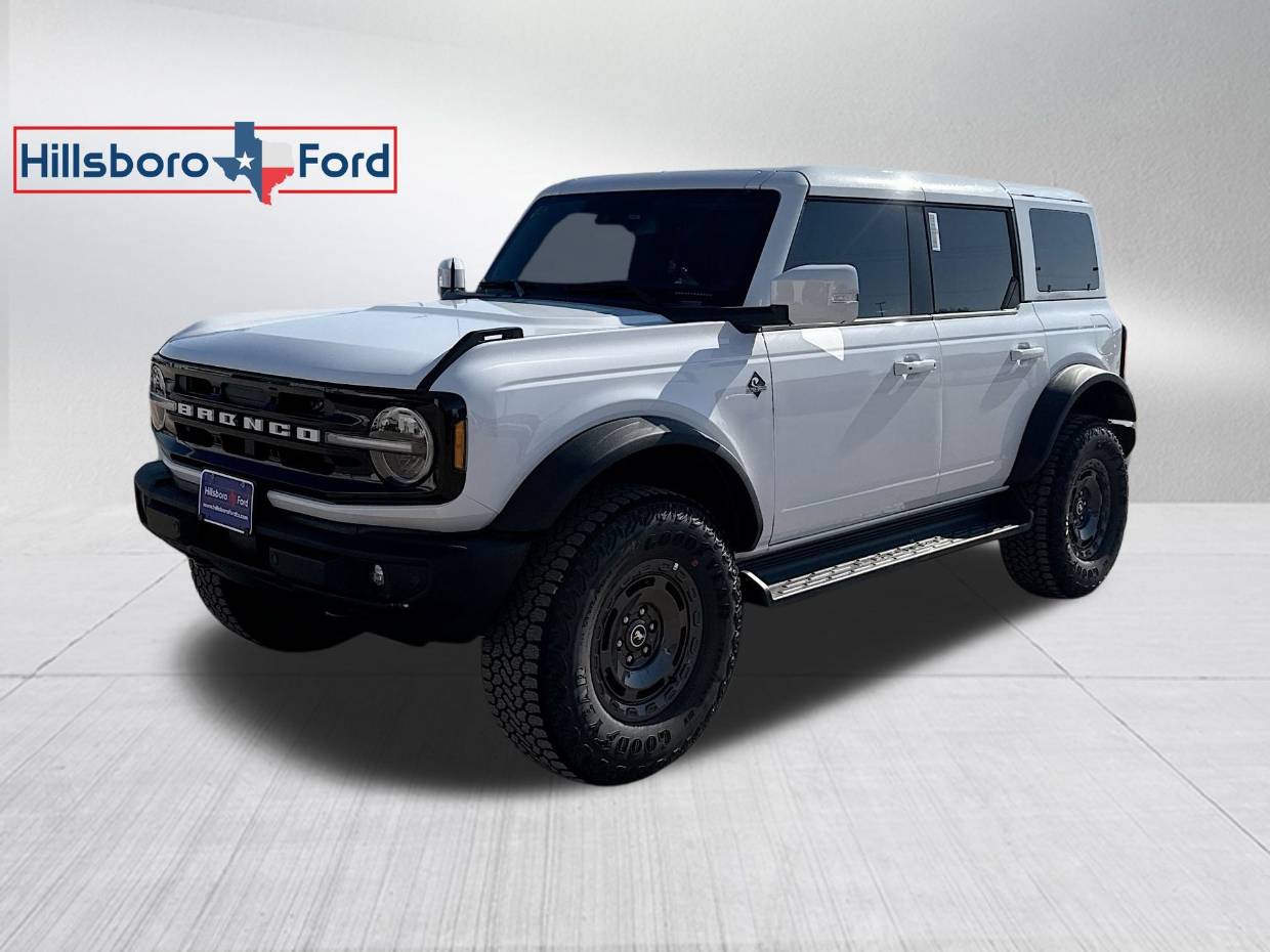 2025 Ford Bronco 4-Door Outer Banks's photo