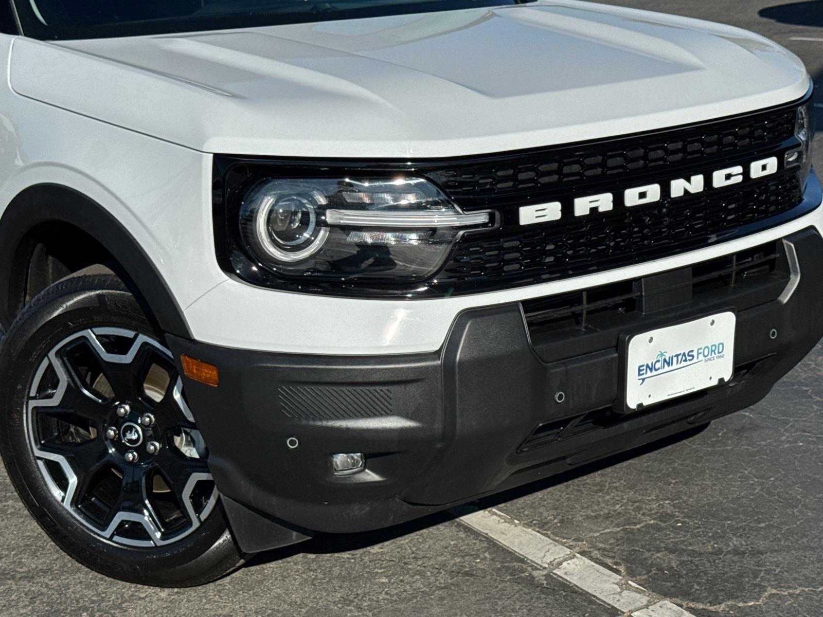 2025 Ford Bronco Sport Outer Banks photo 2