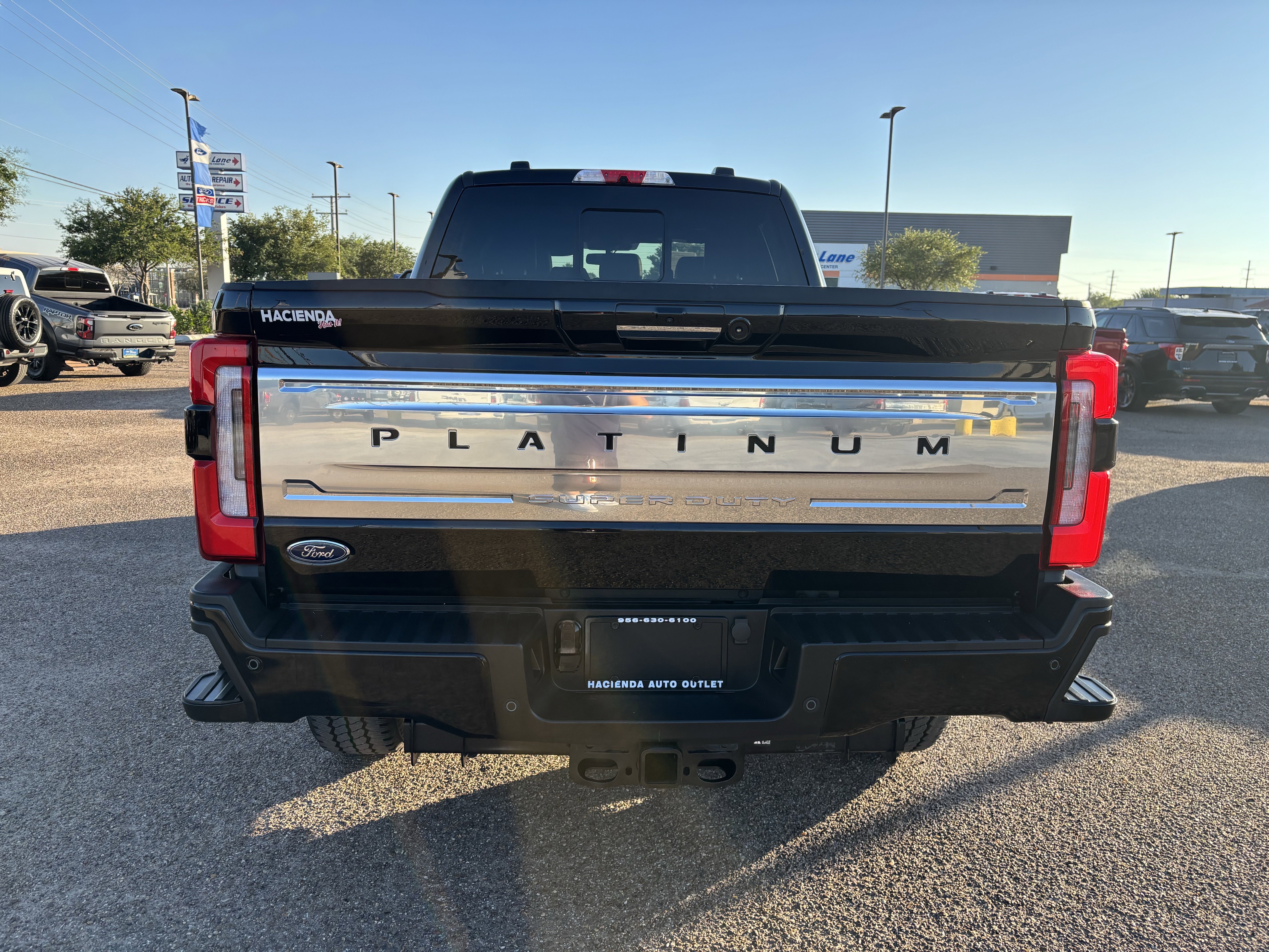 2024 Ford F-250 Platinum photo 3