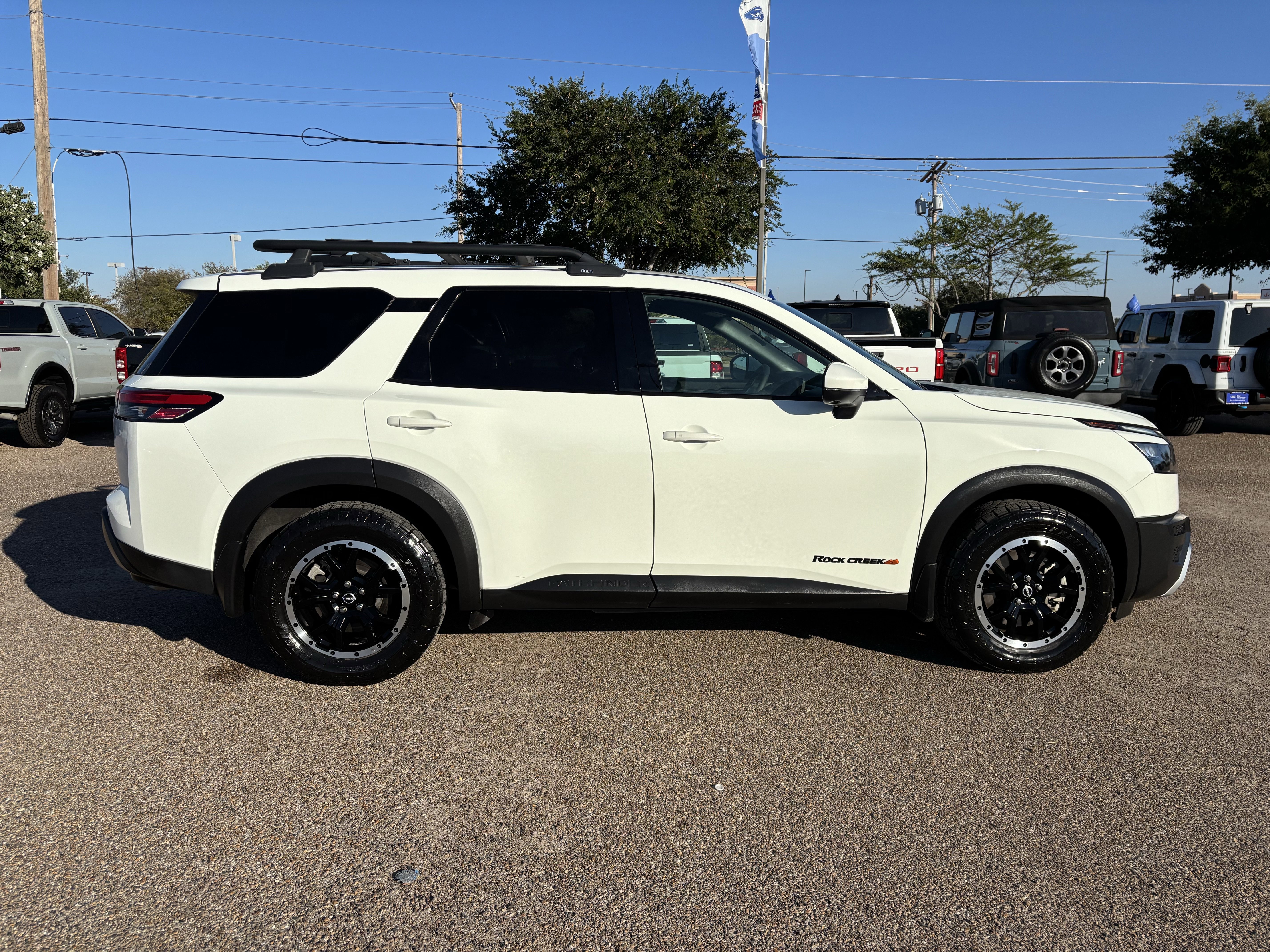 2024 Nissan Pathfinder Rock Creek photo 4