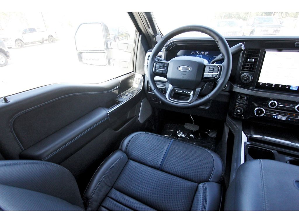 2026 Ford F-250 photo 3