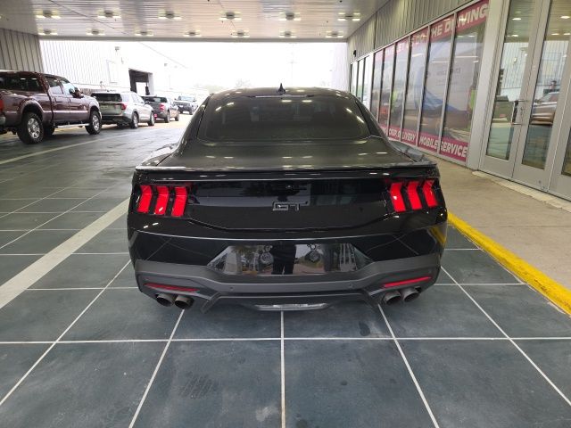 2025 Ford Mustang GT Premium photo 4