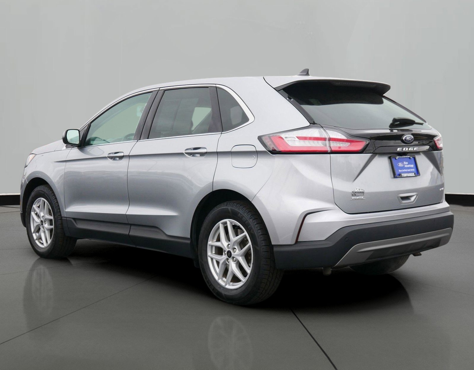 Certified 2024 Ford Edge SEL with VIN 2FMPK4J94RBA77457 for sale in St. Cloud, Minnesota