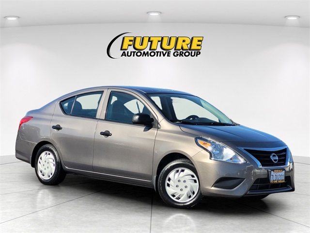 2015 Nissan Versa 1.6 S Plus