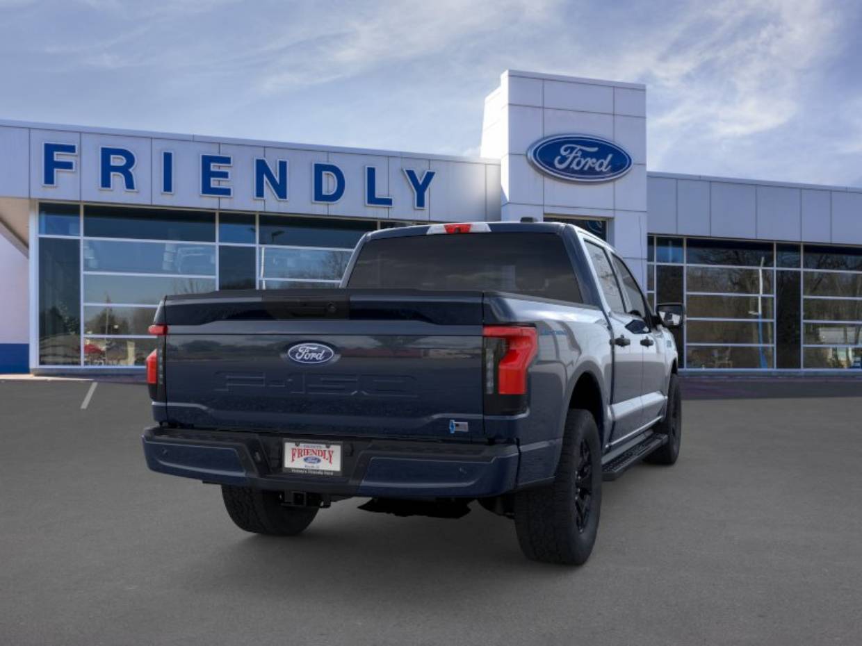 2025 Ford F-150 Lightning XLT - Photo 8