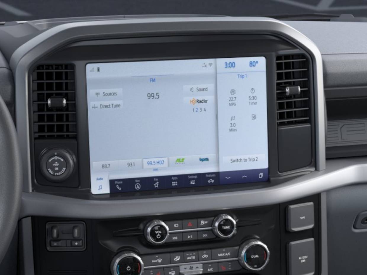 2025 Ford F-150 Lightning XLT - Photo 14