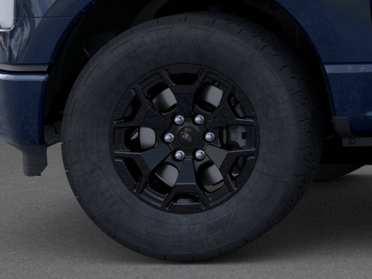 2025 Ford F-150 Lightning XLT - Photo 19