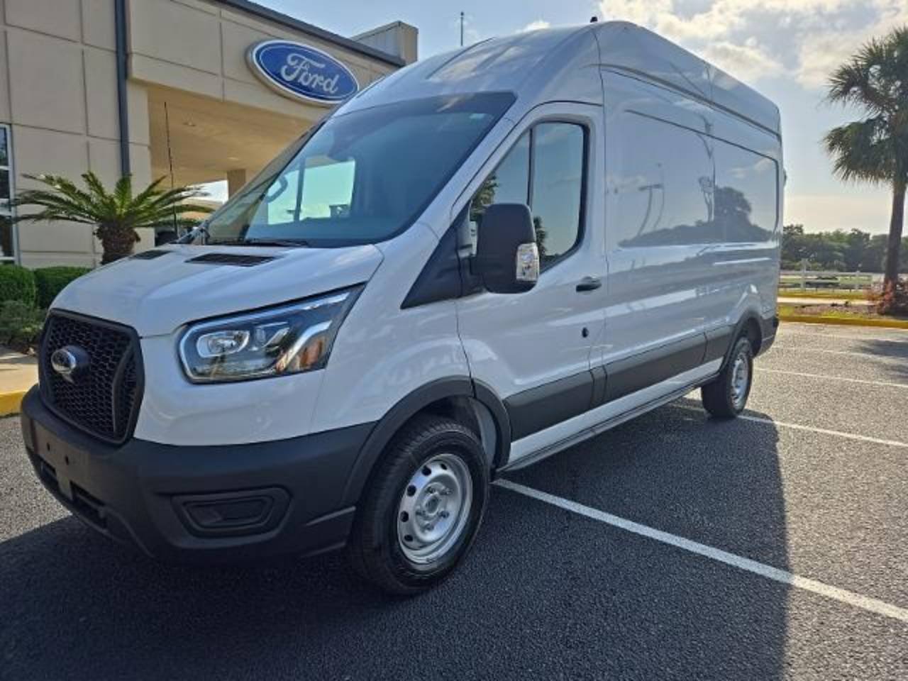 2025 Ford Transit Van Base's photo