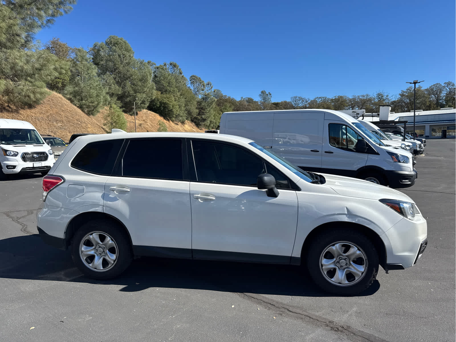 2017 Subaru Forester Base photo 2
