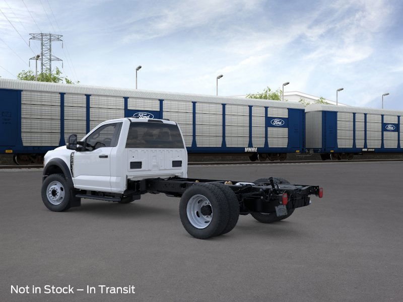 2026 Ford F-550 photo 2